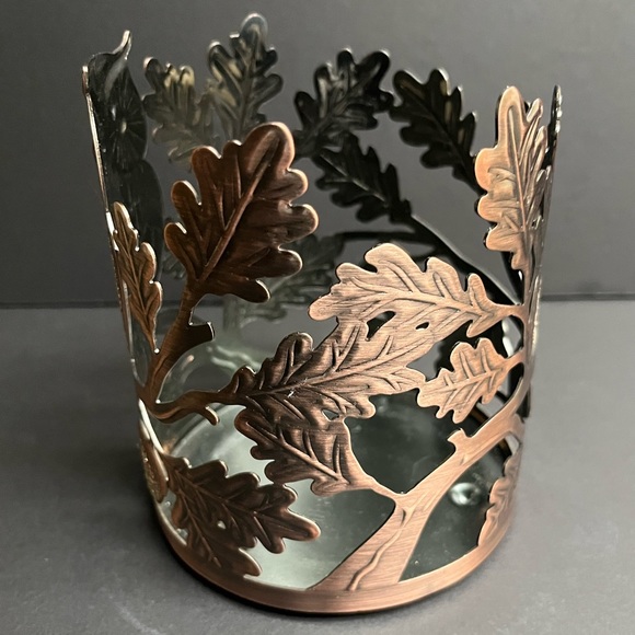 BBW Owl & Acorn 3 wick candle holder - Picture 2 of 6